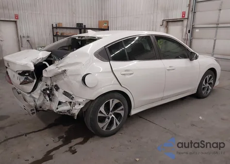 2022 Subaru Legacy Premium z USA, uszkodzony, nr VIN 4S3BWAF64N3025000